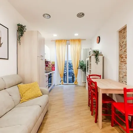 Varese Centro - Eleganza Con Comfort E Stile Exterior photo